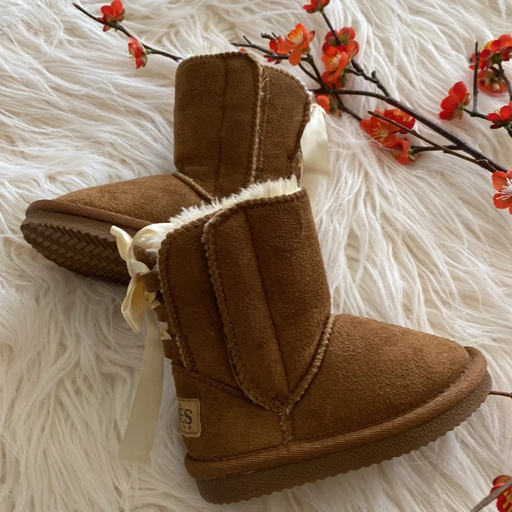 APRES by LAMO toddler boots